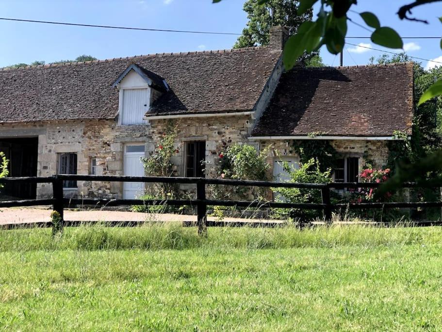 Ecouves La Petite Maison Dans La Nature מראה חיצוני תמונה
